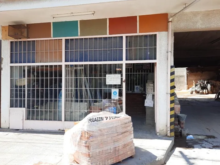 Corralón El Atalaya