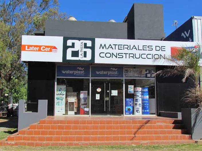 CORRALÓN Y SANITARIO LA PISTA Y 26