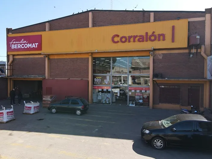 Familia Bercomat – Corralón | Santa Fe