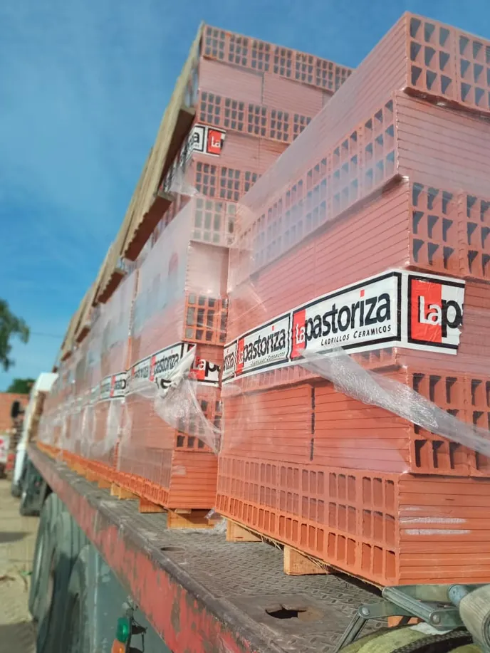 NHM CONSTRUCCION SRL corralón de materiales y ferretería